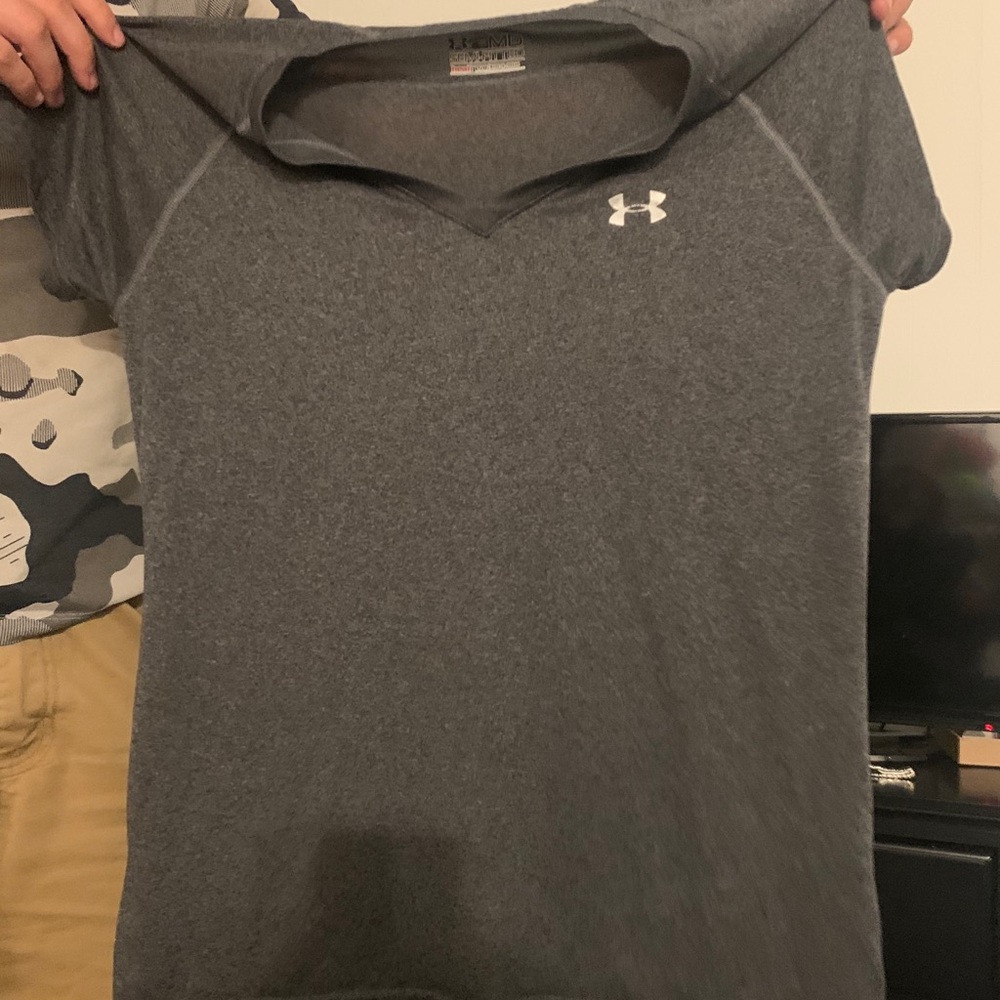 UA vneck shirt